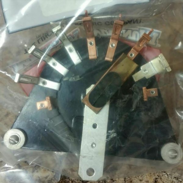 Lincoln Electric SELECTOR SWITCH & MOUNTING ASSEMBLY (M17013)